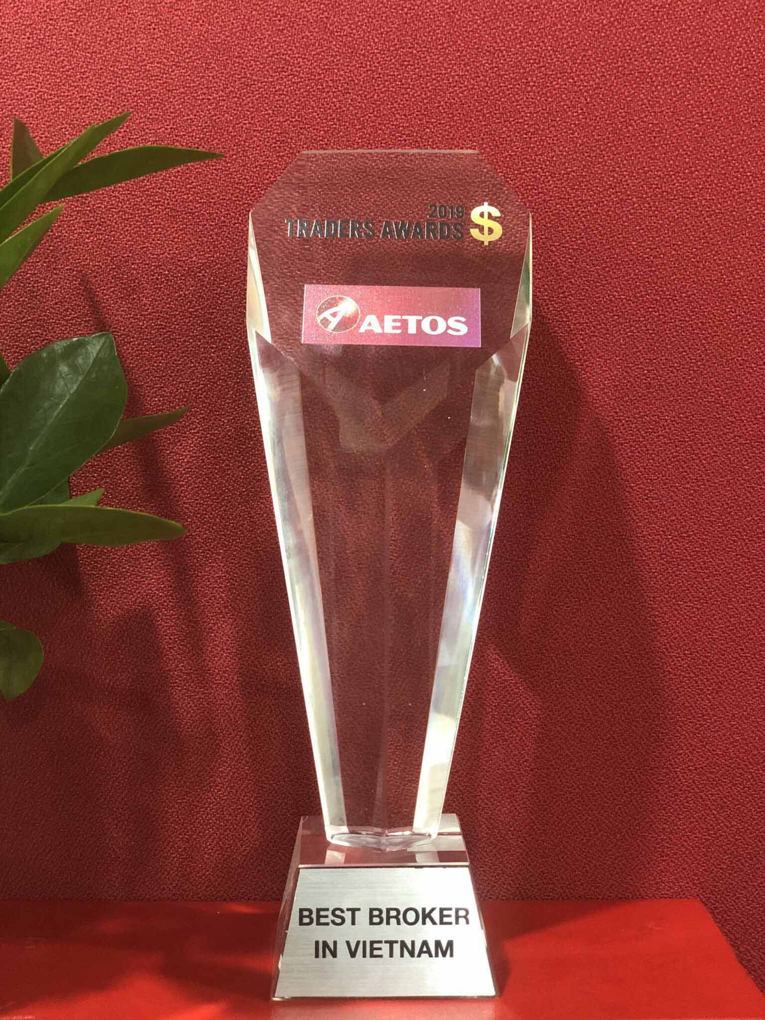 Giải thưởng của sàn forex AETOS tại trader fair 2019